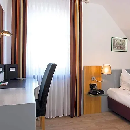 Avenon Privat-hotel Am Steinberg فندق Röthenbach an der Pegnitz